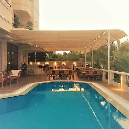 Lord Hotel Cesme